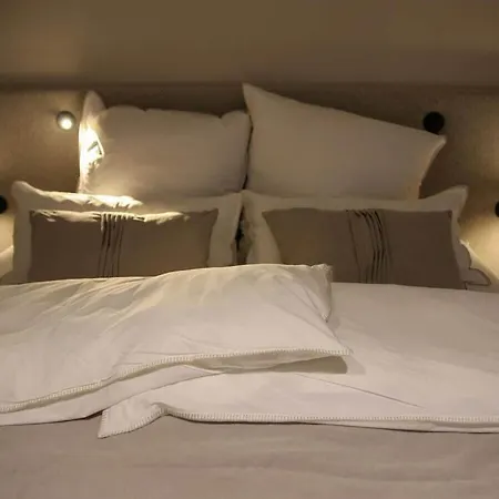 With 2 Bedrooms 文尼斯塔特