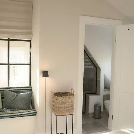 With 2 Bedrooms Feriehus