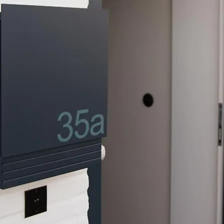 With 2 Bedrooms * 文尼斯塔特