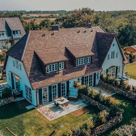 With 2 Bedrooms * 文尼斯塔特